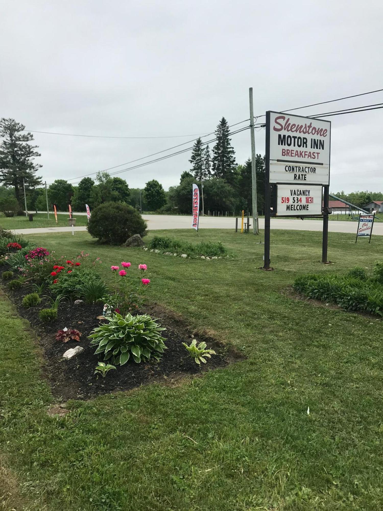 Shenstone Motor Inn And Restaurant Wiarton Exterior foto
